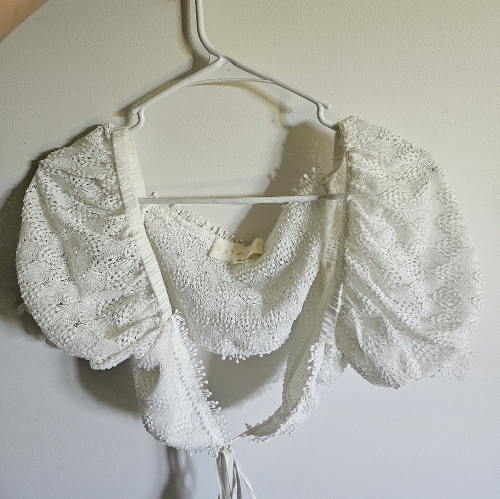 Waimari white crop top